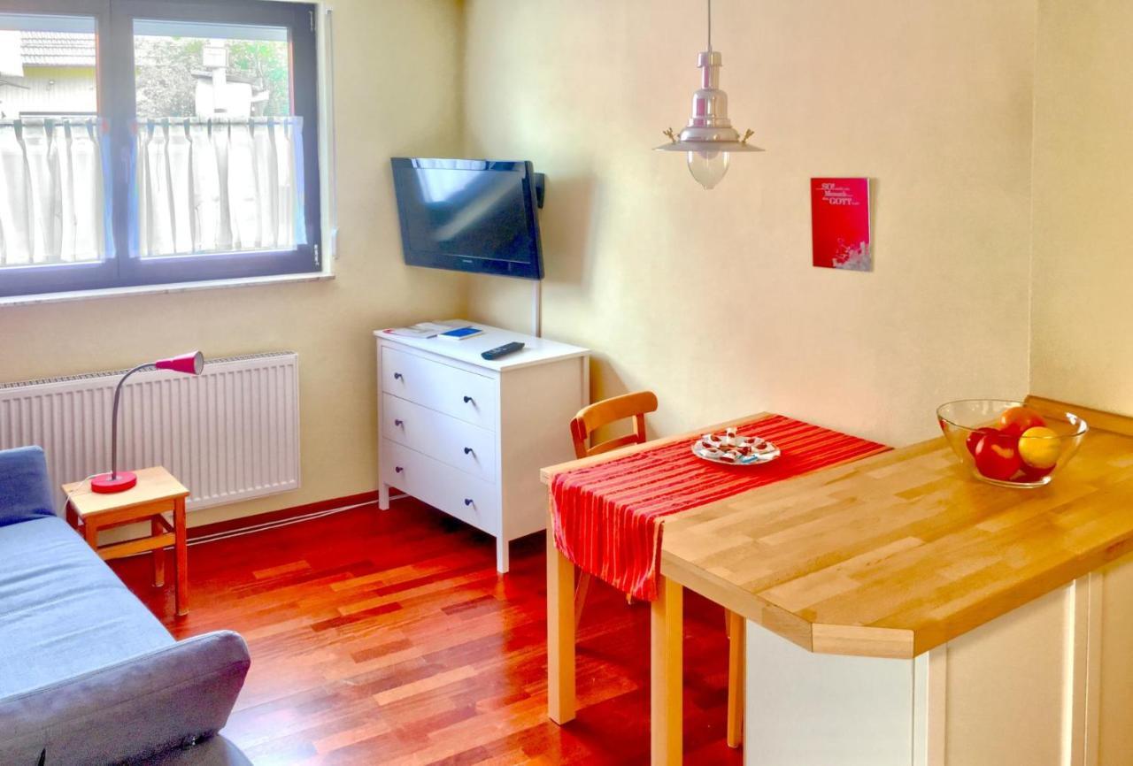 Ferienwohnung Maeder Schaafheim Exterior foto